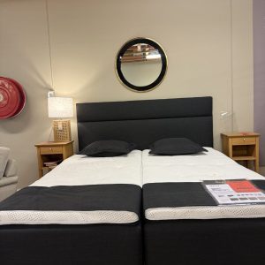 Hassel Klassisk Scapa dubbelsäng utställnings ex